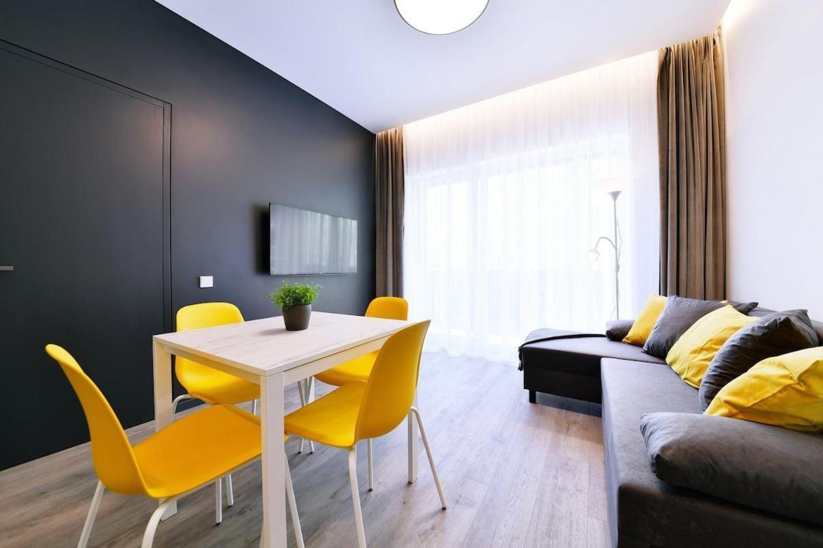 New Apartment In Good Location With Terrace Kaunas Exteriör bild